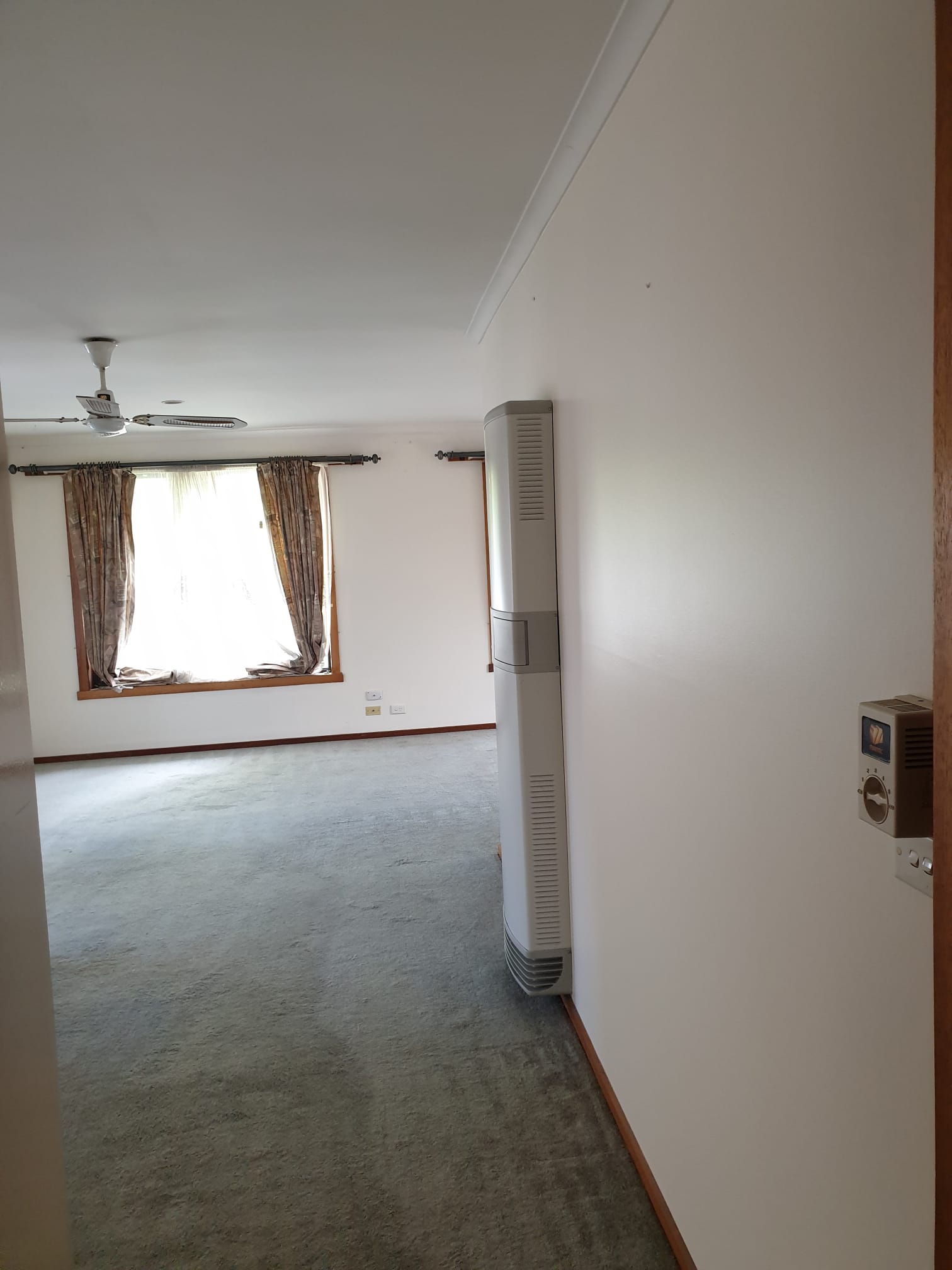 Living area wall and ceiling repaint