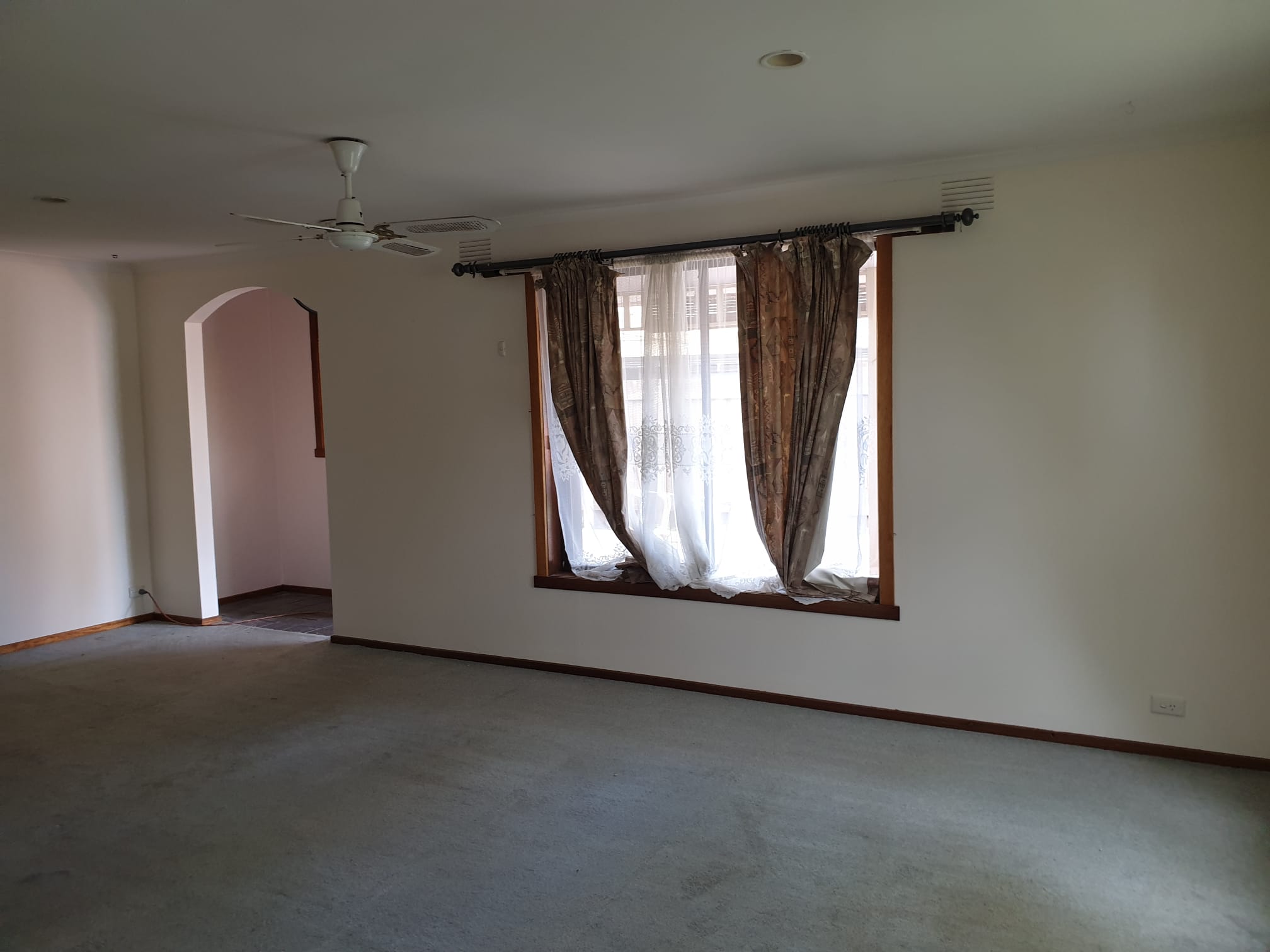 Living room wall and ceiling repaint