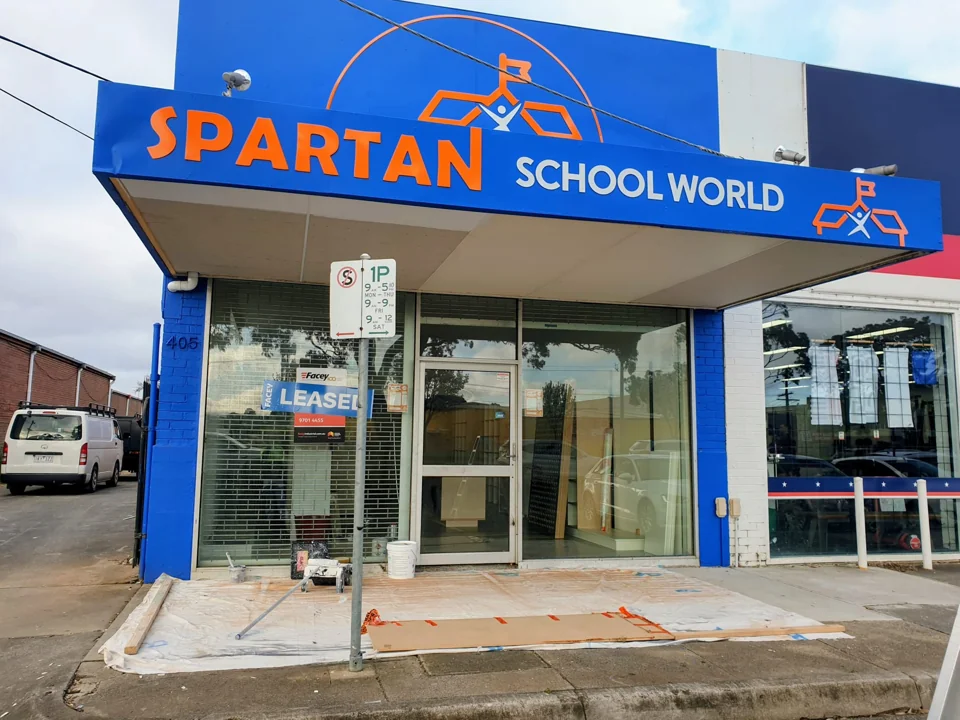 Shop painting in Dandenong